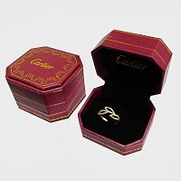 50091 Футляр "Cartier" под кольцо (кожа) 60х50х40 мм