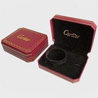 52066 Футляр "Cartier" для браслета (кожа) - 110х90х30 мм